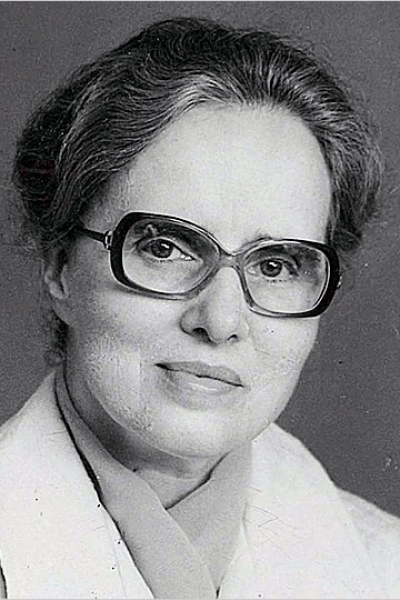 Mary Hamilton (1923-2013) Homemaker, Hostess, Counselor, and Teacher
